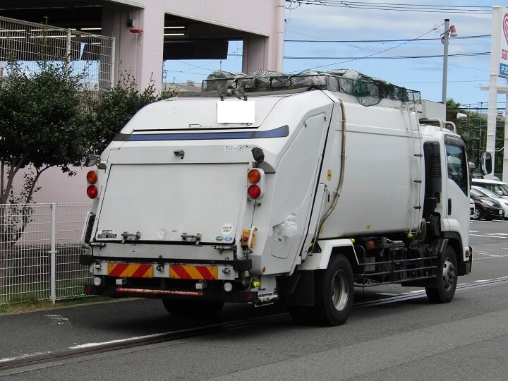 産廃収集運搬、一般廃棄物収集運搬は緑ナンバー必要なのか？運送業専門行政書士が解説